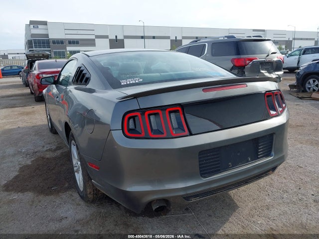 2013 Ford Mustang V6 მანქანა იყიდება აუქციონზე, vin: 1ZVBP8AM7D5226708, აუქციონის ნომერი: 45043818