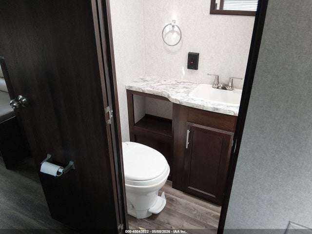 Продажа на аукционе авто 2020 Jayco Camper, vin: 1UJBJ0BL0L17Z0184, номер лота: 45043822
