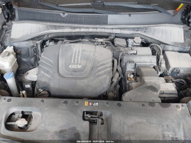 Продажа на аукционе авто 2016 Kia Sorento 3.3l Sx, vin: 5XYPKDA57GG082937, номер лота: 45043825