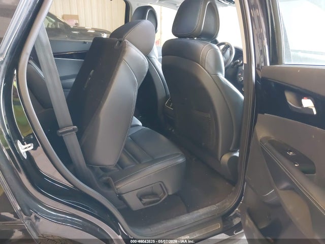 Продажа на аукционе авто 2016 Kia Sorento 3.3l Sx, vin: 5XYPKDA57GG082937, номер лота: 45043825