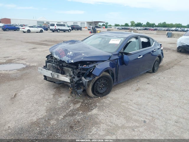 45043854 :رقم المزاد ، 1N4BL4BV1LN310722 vin ، 2020 Nissan Altima S Fwd مزاد بيع