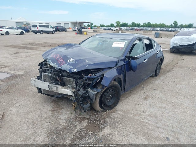 45043854 :رقم المزاد ، 1N4BL4BV1LN310722 vin ، 2020 Nissan Altima S Fwd مزاد بيع