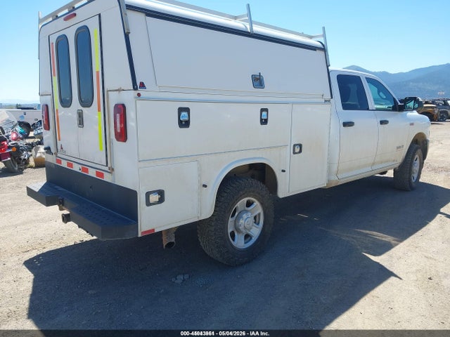 45043861 :رقم المزاد ، 3C7WR3GJ4MG672146 vin ، 2021 Ram 3500 Tradesman  4x4 8' Box مزاد بيع