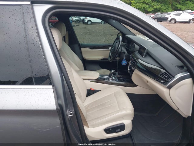 45043896 :رقم المزاد ، 5UXKR2C53J0X10866 vin ، 2018 Bmw X5 Sdrive35i مزاد بيع