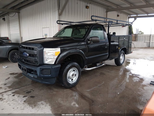 45043900 :رقم المزاد ، 1FDBF2B66FEA77953 vin ، 2015 Ford F-250 Xl مزاد بيع