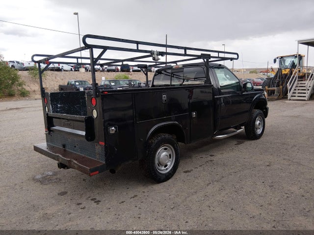 45043900 :رقم المزاد ، 1FDBF2B66FEA77953 vin ، 2015 Ford F-250 Xl مزاد بيع
