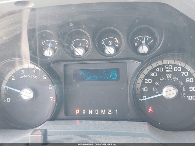 45043900 :رقم المزاد ، 1FDBF2B66FEA77953 vin ، 2015 Ford F-250 Xl مزاد بيع