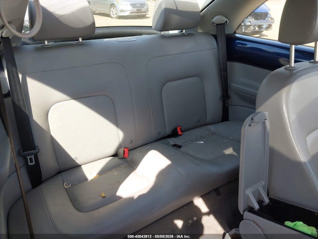 45043912 :رقم المزاد ، 3VWRW31C06M402328 vin ، 2006 Volkswagen New Beetle Coupe 2.5 (a6) مزاد بيع