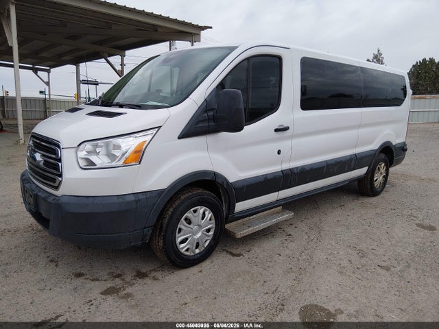 45043925 :رقم المزاد ، 1FBZX2YM8FKB01598 vin ، 2015 Ford Transit-350 Xlt مزاد بيع