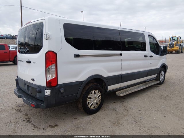 45043925 :رقم المزاد ، 1FBZX2YM8FKB01598 vin ، 2015 Ford Transit-350 Xlt مزاد بيع