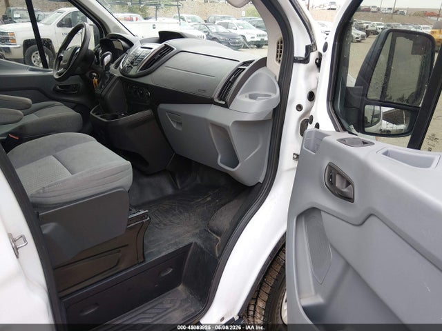 45043925 :رقم المزاد ، 1FBZX2YM8FKB01598 vin ، 2015 Ford Transit-350 Xlt مزاد بيع