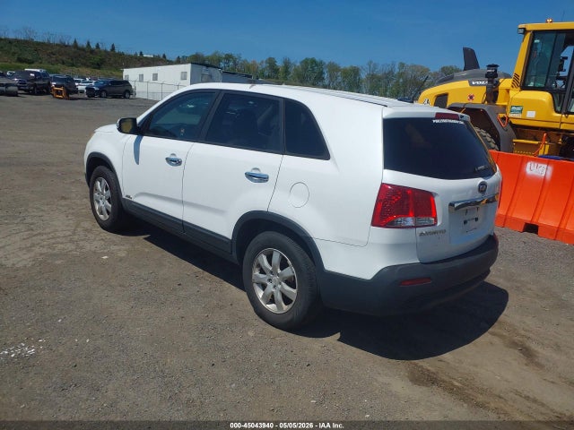 2011 Kia Sorento Lx მანქანა იყიდება აუქციონზე, vin: 5XYKTCA1XBG010489, აუქციონის ნომერი: 45043940
