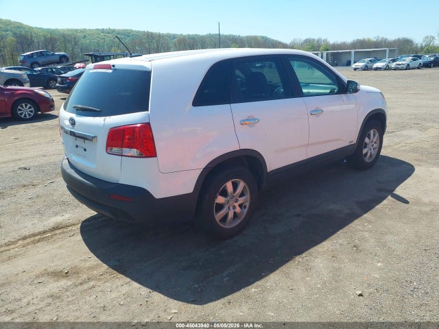 2011 Kia Sorento Lx მანქანა იყიდება აუქციონზე, vin: 5XYKTCA1XBG010489, აუქციონის ნომერი: 45043940