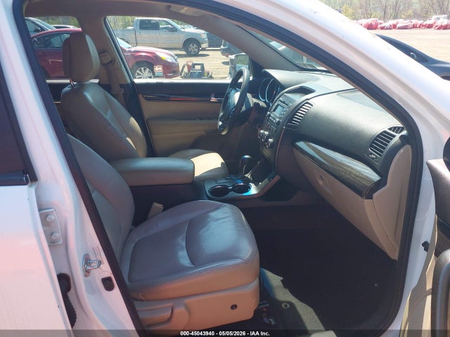 2011 Kia Sorento Lx მანქანა იყიდება აუქციონზე, vin: 5XYKTCA1XBG010489, აუქციონის ნომერი: 45043940