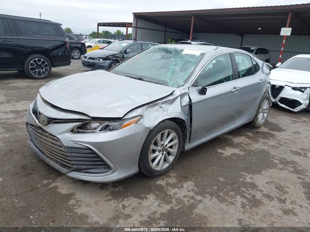 4T1R11AK0PU740124 Toyota CAMRY LE