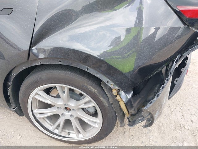 Продажа на аукционе авто 2024 Tesla Model Y Long Range Single Motor Rear-wheel Drive/rwd, vin: 7SAYGDED9RF092793, номер лота: 45043985