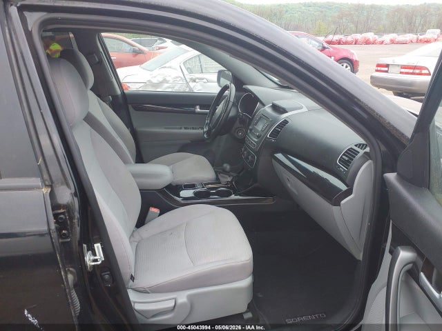 Продажа на аукционе авто 2015 Kia Sorento Lx V6, vin: 5XYKTDA77FG611391, номер лота: 45043994