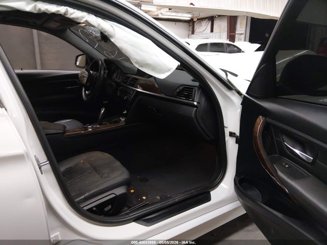 2014 Bmw 328i მანქანა იყიდება აუქციონზე, vin: WBA3C1C55EK105501, აუქციონის ნომერი: 45043995