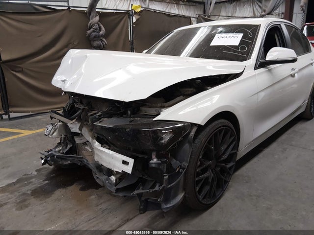 2014 Bmw 328i მანქანა იყიდება აუქციონზე, vin: WBA3C1C55EK105501, აუქციონის ნომერი: 45043995