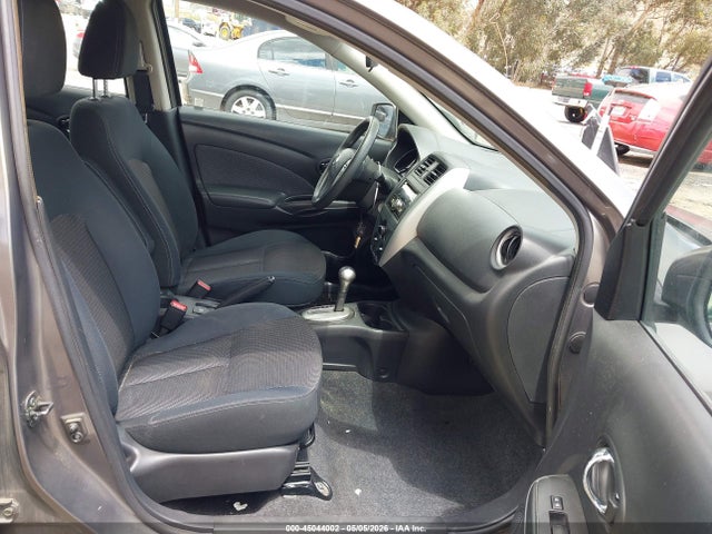 2015 Nissan Versa 1.6 Sv მანქანა იყიდება აუქციონზე, vin: 3N1CN7AP7FL945495, აუქციონის ნომერი: 45044002