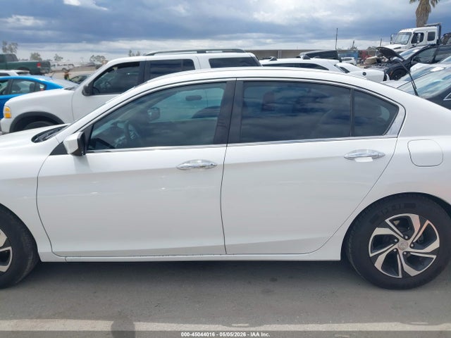 Продаж на аукціоні авто 2017 Honda Accord Lx, vin: 1HGCR2F38HA142720, номер лоту: 45044016