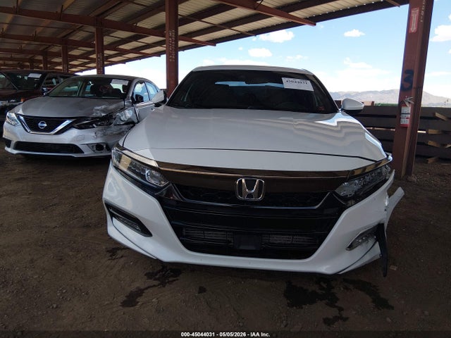 1HGCV1F30KA112818 Honda Accord Sport
