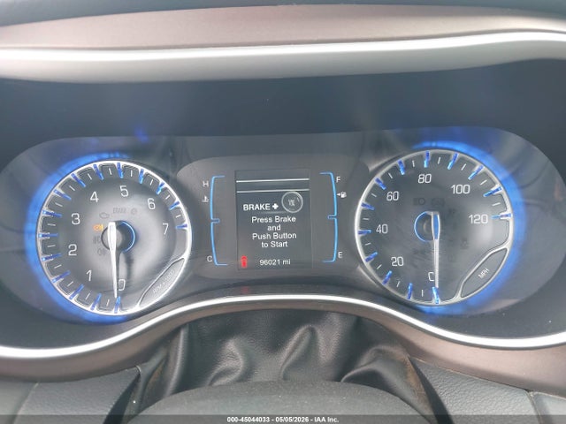 45044033 :رقم المزاد ، 2C4RC1BG1HR613227 vin ، 2017 Chrysler Pacifica Touring-l مزاد بيع