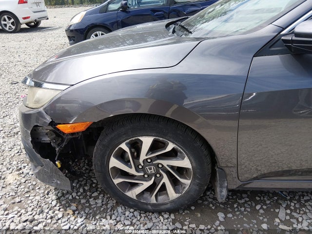 Продажа на аукционе авто 2018 Honda Civic Ex, vin: 2HGFC2F89JH502157, номер лота: 45044037