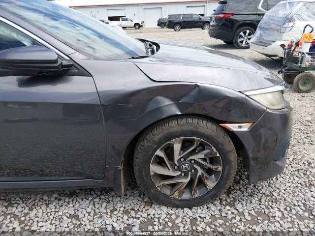 Продажа на аукционе авто 2018 Honda Civic Ex, vin: 2HGFC2F89JH502157, номер лота: 45044037