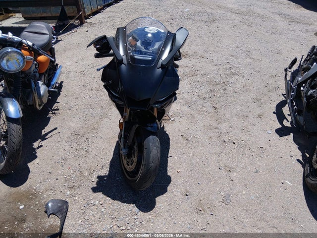 JYARNA7Y2SA000472 Yamaha Yzf1000 C