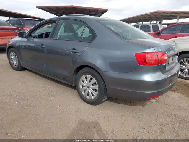 45044100 :رقم المزاد ، 3VW2K7AJ3EM405354 vin ، 2014 Volkswagen Jetta 2.0l S مزاد بيع