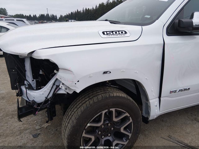 2026 Ram 1500 Laramie  4x4 5'7 Box მანქანა იყიდება აუქციონზე, vin: 3C6SRFJP3T4176806, აუქციონის ნომერი: 45044109