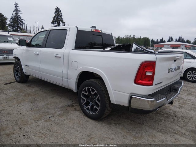 2026 Ram 1500 Laramie  4x4 5'7 Box მანქანა იყიდება აუქციონზე, vin: 3C6SRFJP3T4176806, აუქციონის ნომერი: 45044109