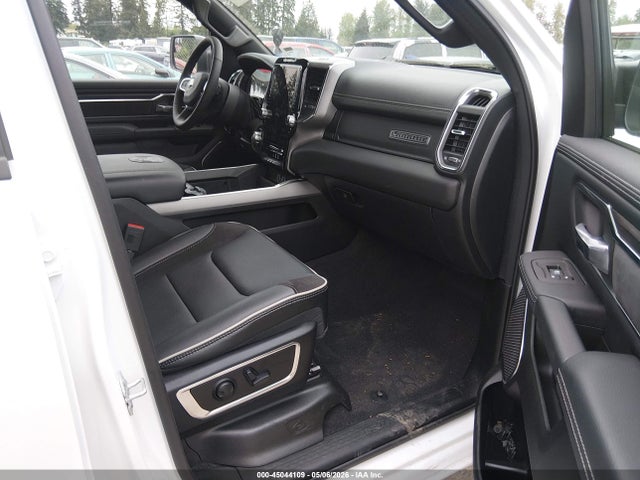 2026 Ram 1500 Laramie  4x4 5'7 Box მანქანა იყიდება აუქციონზე, vin: 3C6SRFJP3T4176806, აუქციონის ნომერი: 45044109