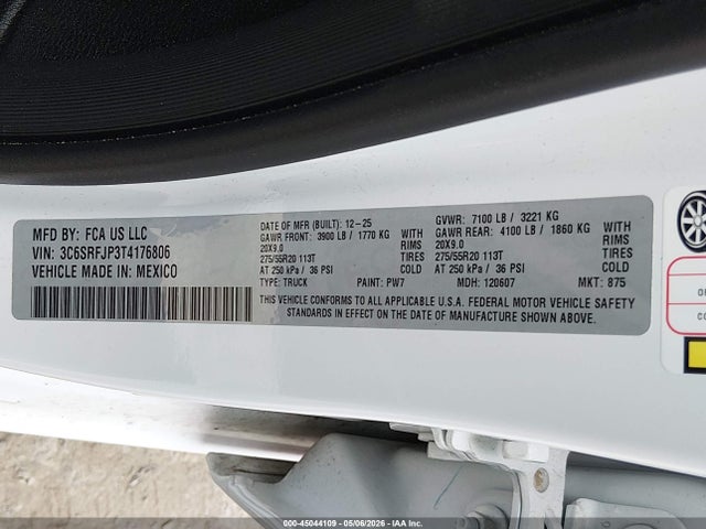 2026 Ram 1500 Laramie  4x4 5'7 Box მანქანა იყიდება აუქციონზე, vin: 3C6SRFJP3T4176806, აუქციონის ნომერი: 45044109