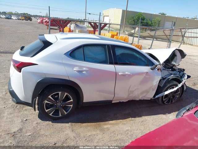 45044122 :رقم المزاد ، JTHY3JBH3K2018968 vin ، 2019 Lexus Ux 200 مزاد بيع