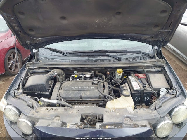 1G1JA5SH4F4118242 Chevrolet Sonic Ls Auto