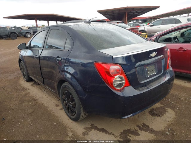 1G1JA5SH4F4118242 Chevrolet Sonic Ls Auto