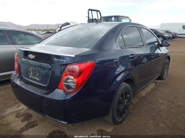 1G1JA5SH4F4118242 Chevrolet Sonic Ls Auto