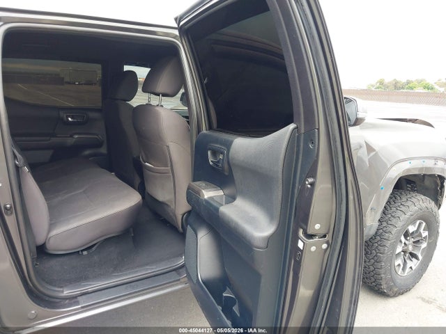 Продажа на аукционе авто 2016 Toyota Tacoma Trd Off Road, vin: 3TMAZ5CN1GM009327, номер лота: 45044127