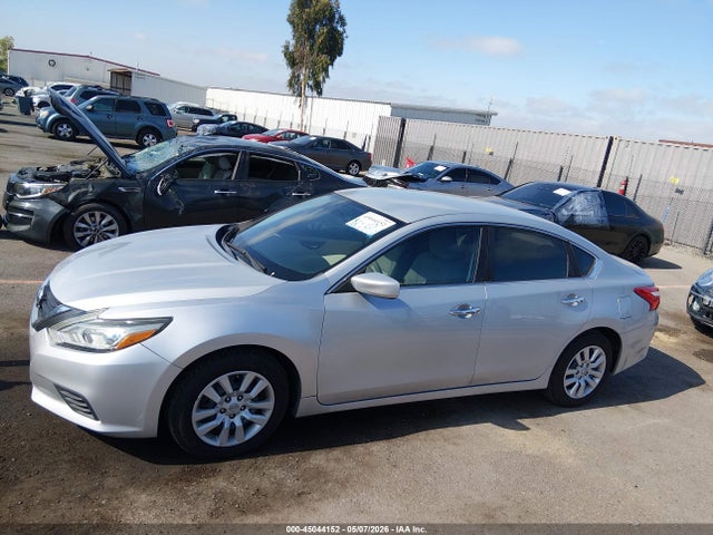 Nissan Altima 2.5 S 2016 1N4AL3AP6GN306700 Image 14