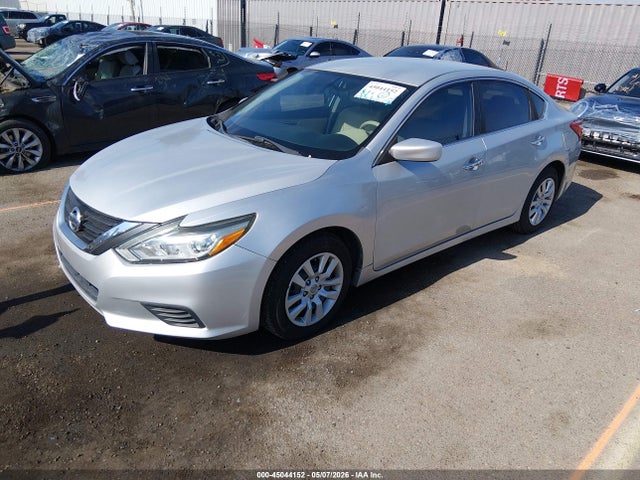 Nissan Altima 2.5 S 2016 1N4AL3AP6GN306700 Image 2