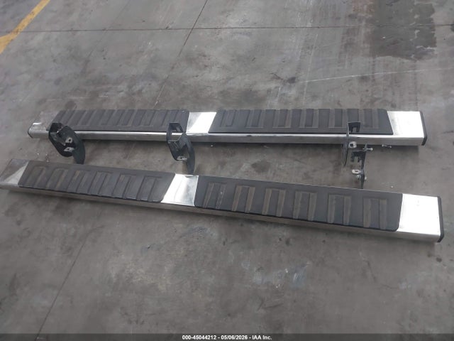 45044212 :رقم المزاد ، 1GTR1UEA1DZ273530 vin ، 2013 Gmc Sierra 1500 Sl مزاد بيع