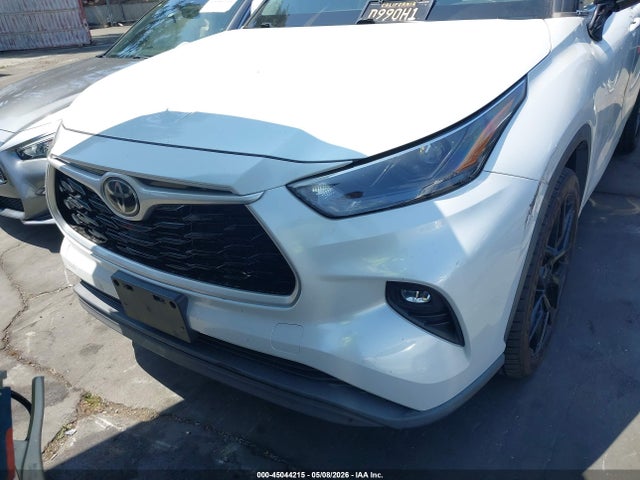 Продажа на аукционе авто 2022 Toyota Highlander Le, vin: 5TDZZRAH5NS106986, номер лота: 45044215