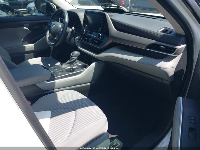 Продажа на аукционе авто 2022 Toyota Highlander Le, vin: 5TDZZRAH5NS106986, номер лота: 45044215