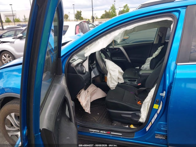 Aukcja sprzedaży 2017 Toyota Rav4 Le, vin: JTMBFREV3HJ148472, numer aukcji: 45044227