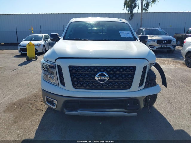 Aukcja sprzedaży 2018 Nissan Titan Pro-4x, vin: 1N6AA1E51JN512721, numer aukcji: 45044242