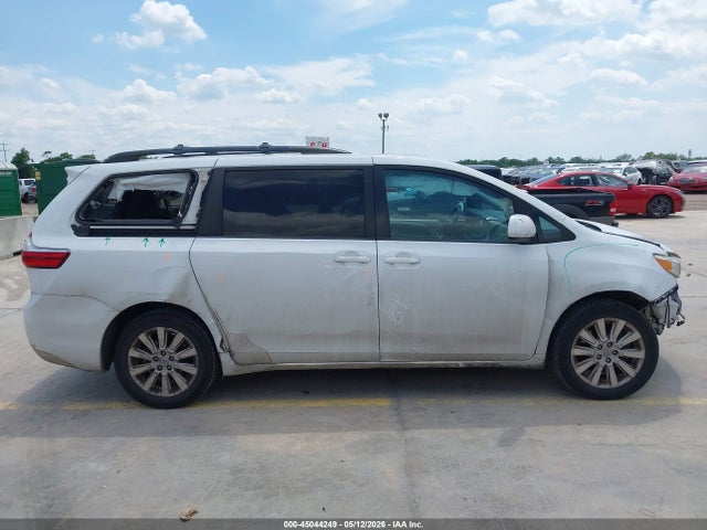 Toyota Sienna Le 7 Passenger 2015 5TDJK3DC2FS122286 Image 14