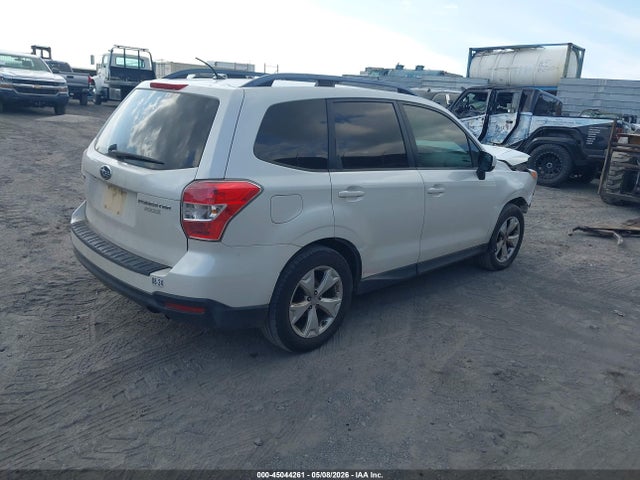 Subaru Forester 2.5i Premium 2015 JF2SJADC4FH424194 Image 4