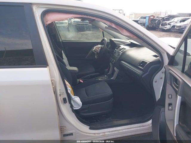 Subaru Forester 2.5i Premium 2015 JF2SJADC4FH424194 Image 5